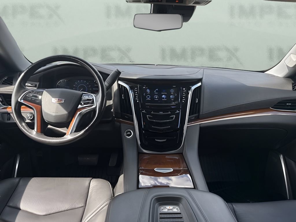 Used 2020 Cadillac Escalade Luxury image 15