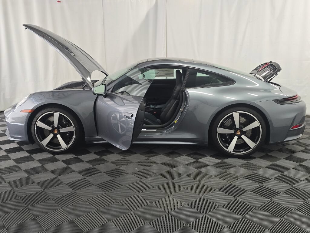 New 2026 Porsche 911 Carrera 4S AWD/4WD image 12