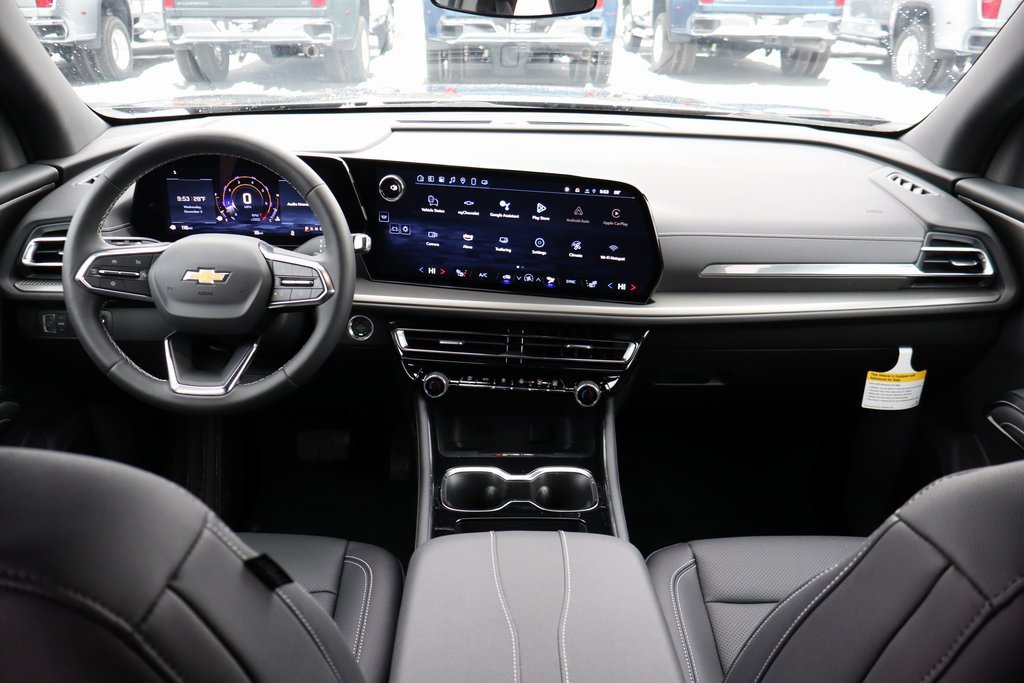 Used 2025 Chevrolet Traverse LT w/ Sun and Wheel Package image 20