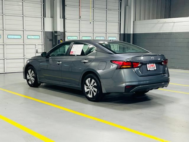 Used 2025 Nissan Altima 2.5 S FWD image 15