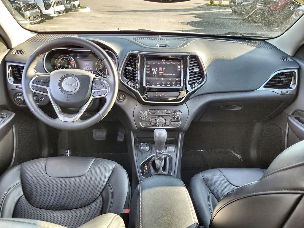 Used 2019 Jeep Cherokee Limited image 15