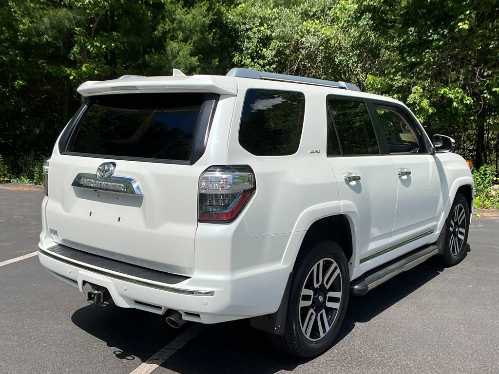Used 2017 Toyota 4Runner Limited AWD/4WD image 5