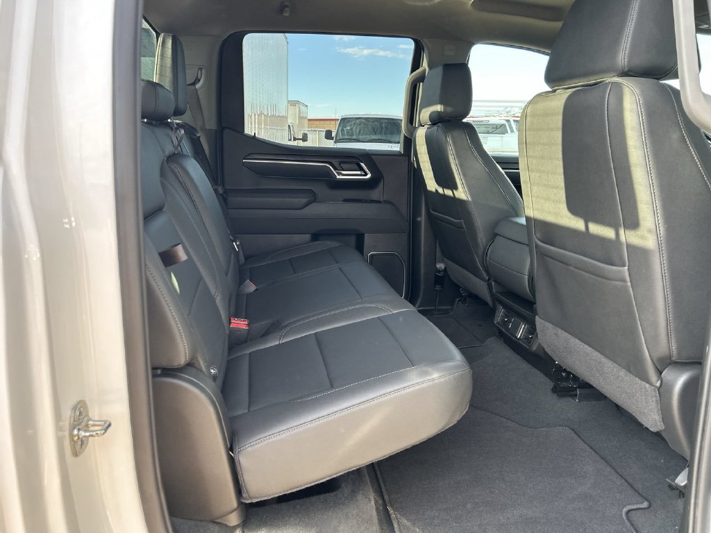 Certified 2026 GMC Sierra 1500 SLT RWD image 25