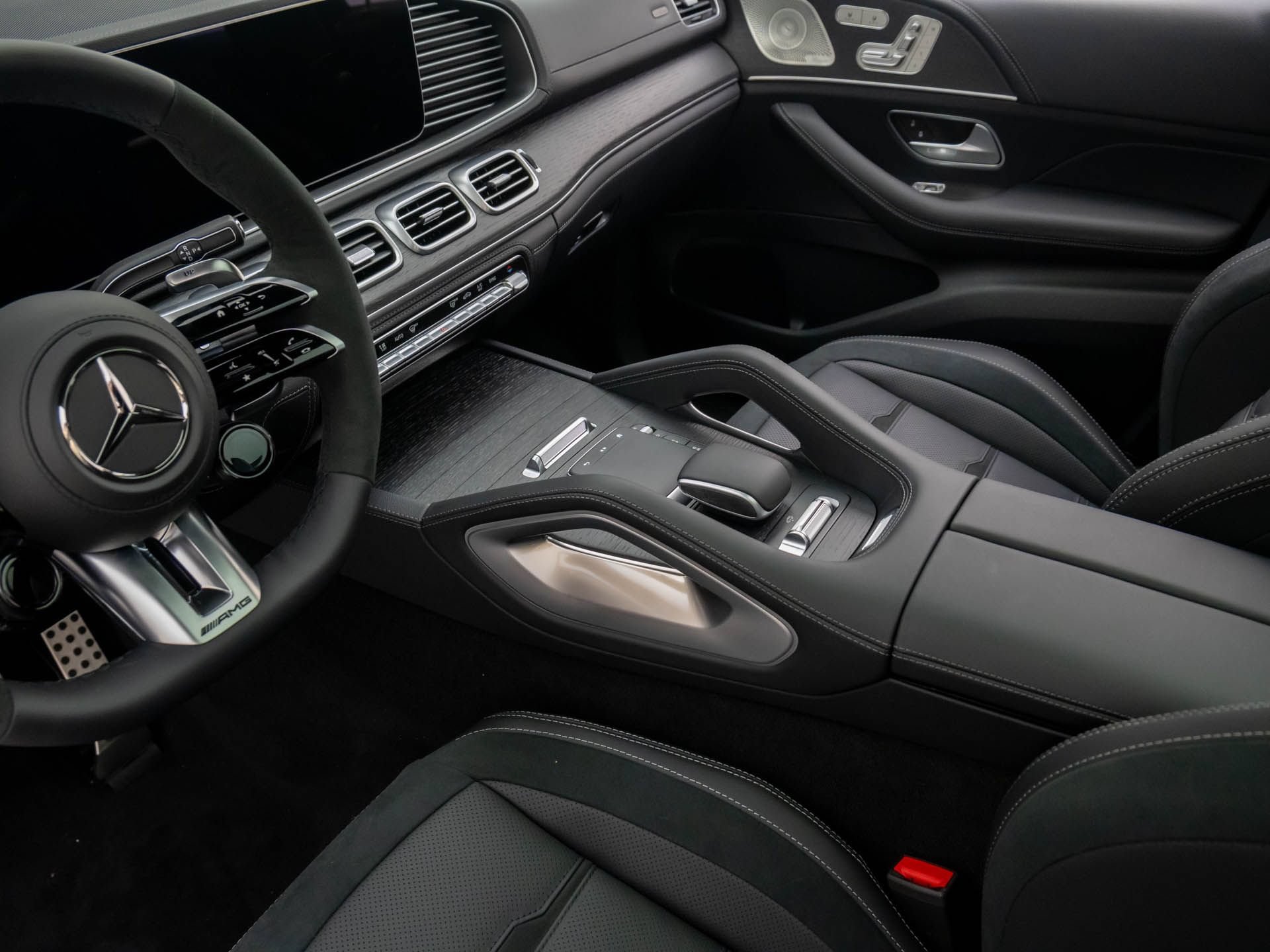 New 2026 Mercedes-Benz GLE 53 AMG 4MATIC Coupe image 10