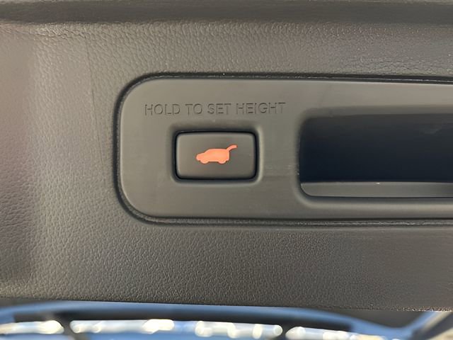 Used 2025 Honda Pilot TrailSport image 23
