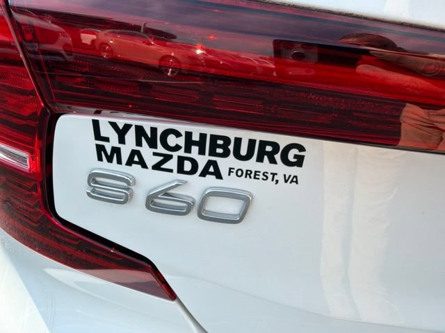 Used 2022 Volvo S60 B5 Momentum AWD/4WD image 11