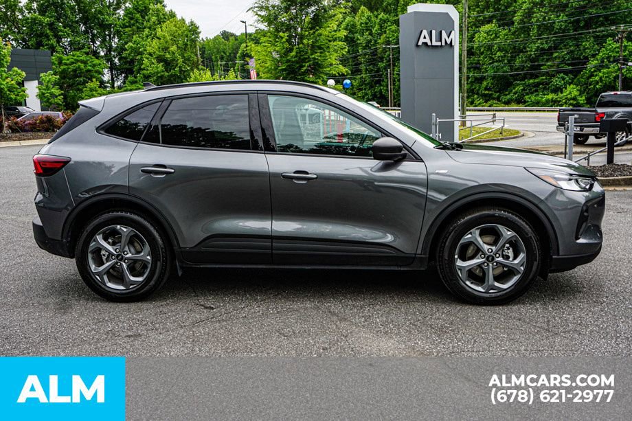 Used 2026 Ford Escape ST-Line FWD image 9
