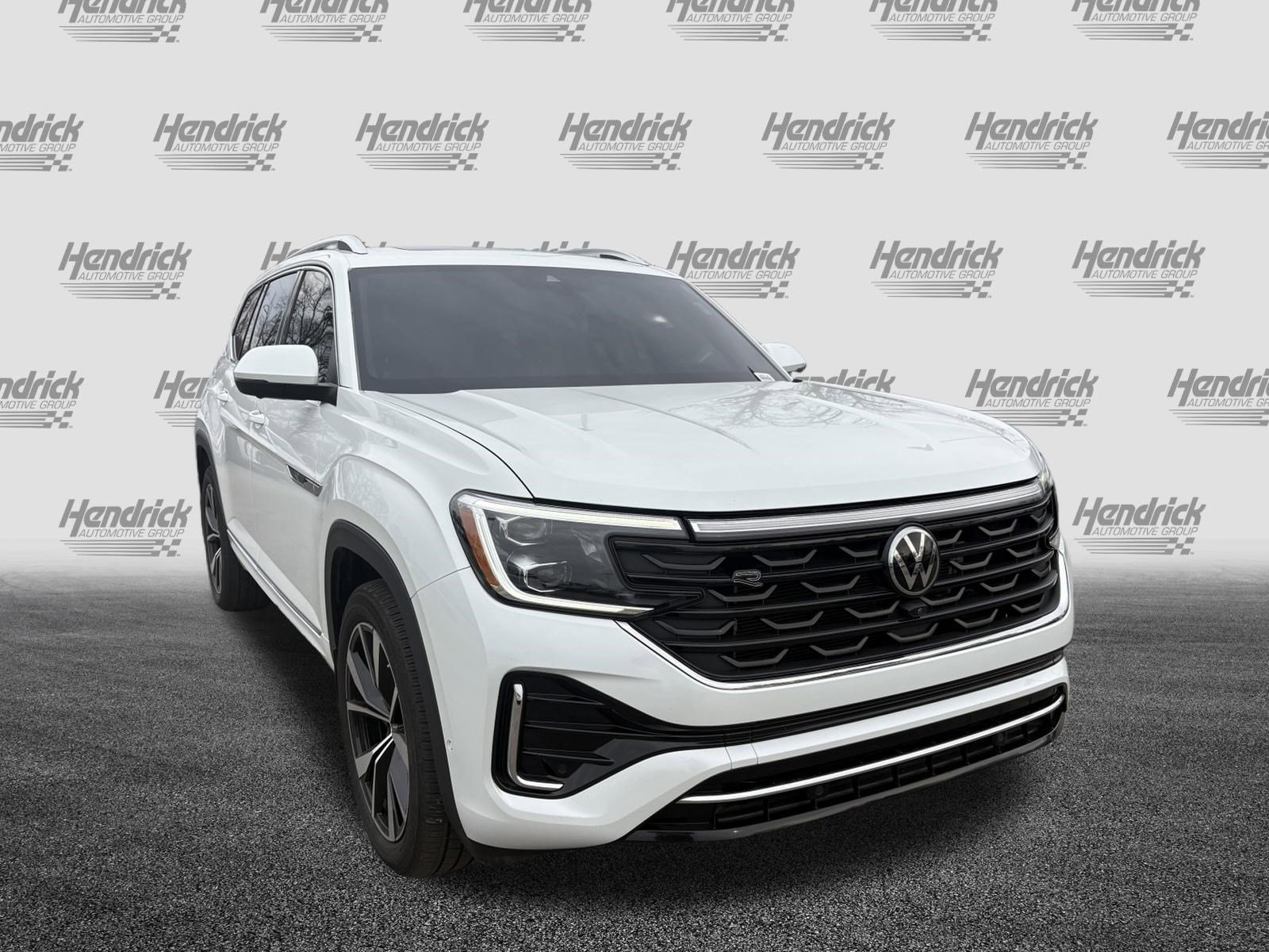 Used 2024 Volkswagen Atlas SEL Premium R-Line AWD/4WD image 37