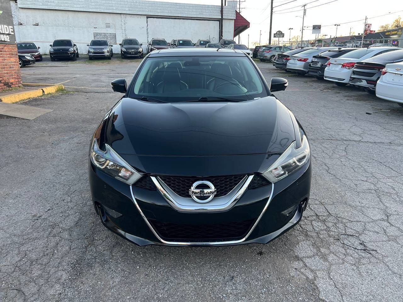 Used 2017 Nissan Maxima Platinum w/ Medallion Package FWD image 8