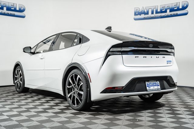 New 2026 Toyota Prius Plug-In Hybrid image 4