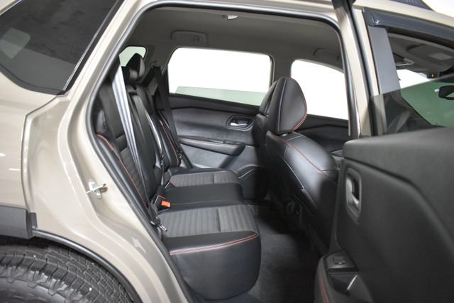Used 2025 Nissan Rogue SV w/ Rock Creek Premium Package AWD/4WD image 32