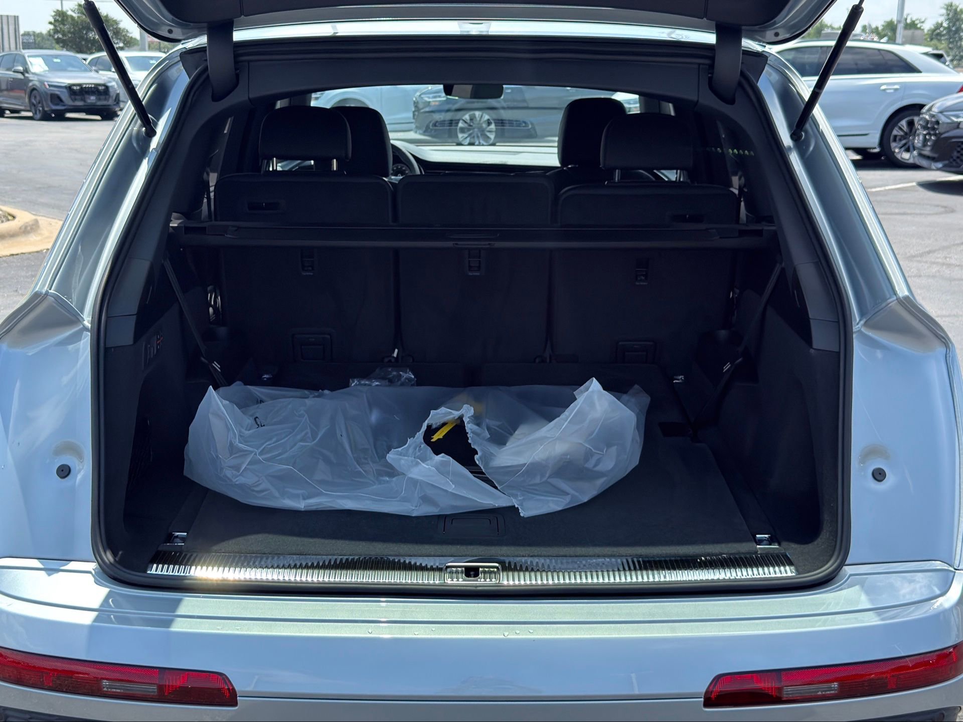 New 2026 Audi Q7 3.0T Premium Plus AWD/4WD image 8