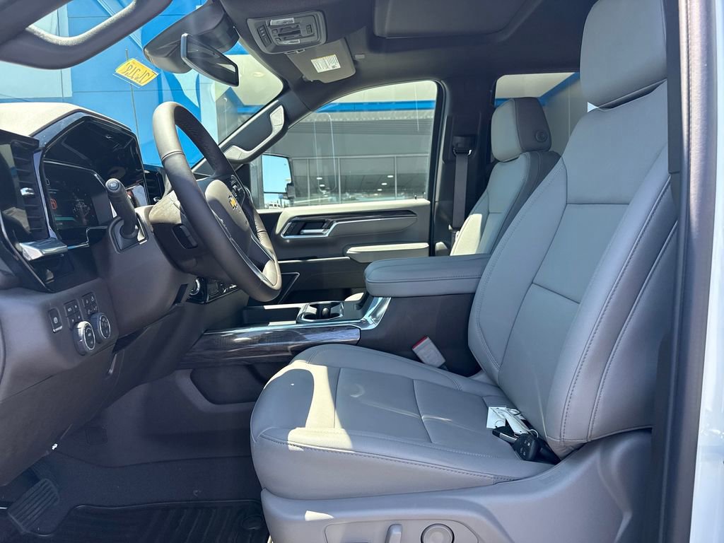 New 2026 Chevrolet Silverado 2500 LTZ w/ LTZ Convenience Package AWD/4WD image 9