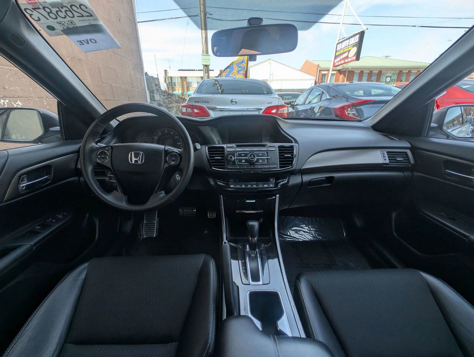 Used 2017 Honda Accord Sport image 2