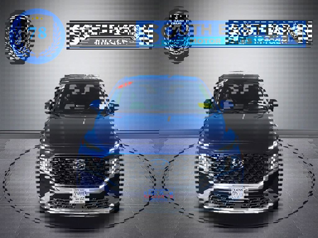 Used 2022 Hyundai Santa Fe SE image 3