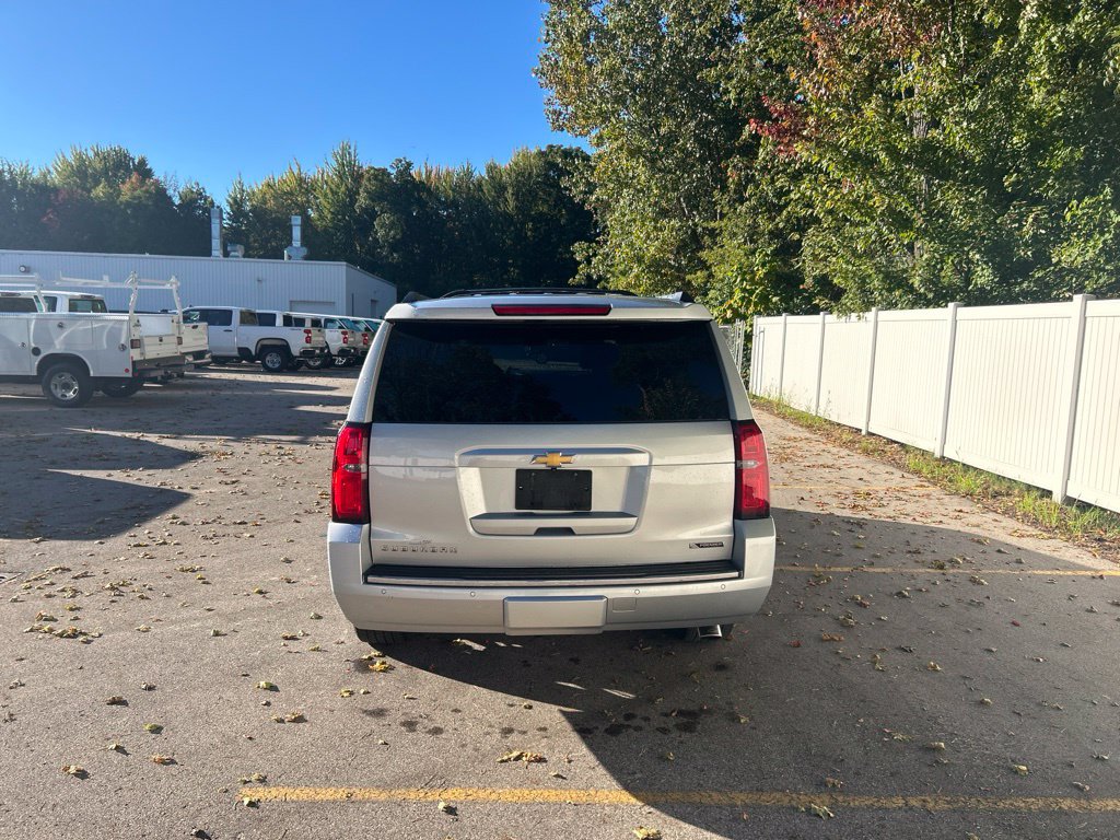 Used 2017 Chevrolet Suburban Premier AWD/4WD image 7