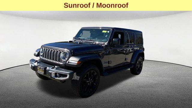 Used 2025 Jeep Wrangler Unlimited Sahara AWD/4WD image 4