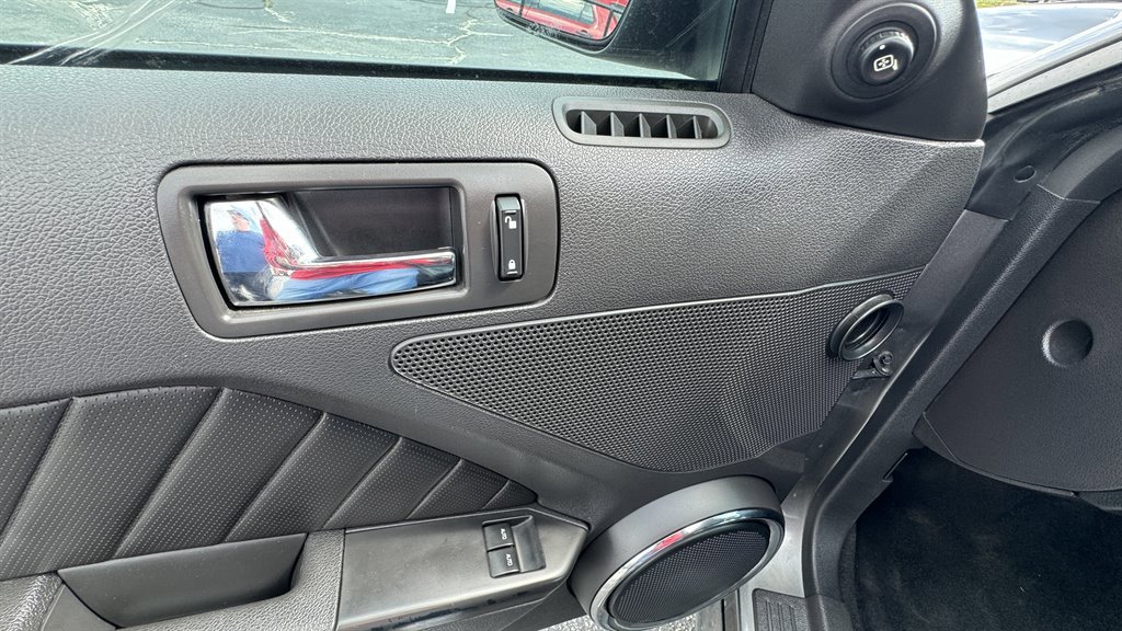 Used 2014 Ford Mustang GT Premium RWD image 11