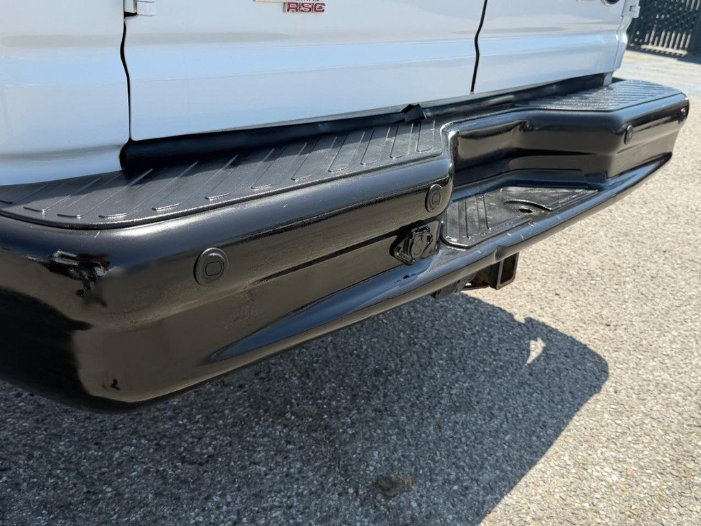 Used 2009 Ford E-350 and Econoline 350 Extended Wagon Super Duty RWD image 36