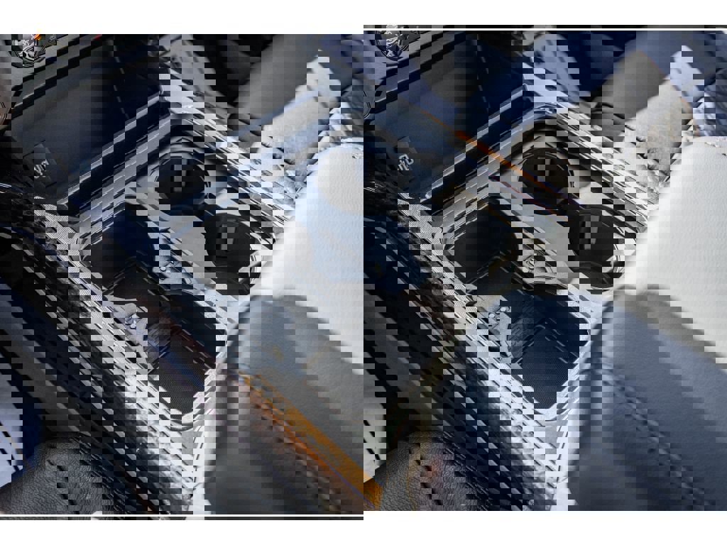 Used 2025 Ford F250 XLT w/ Black Appearance Package AWD/4WD image 18