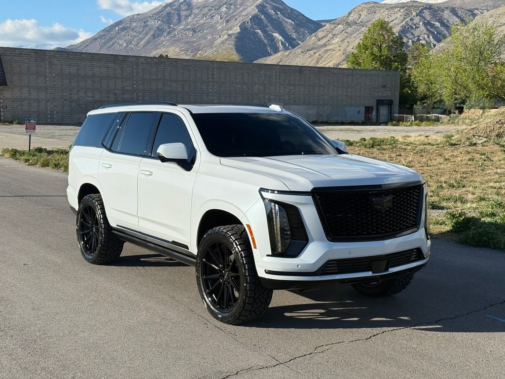 Used 2026 Cadillac Escalade Platinum Sport w/ LPO, ONYX Package AWD/4WD image 2