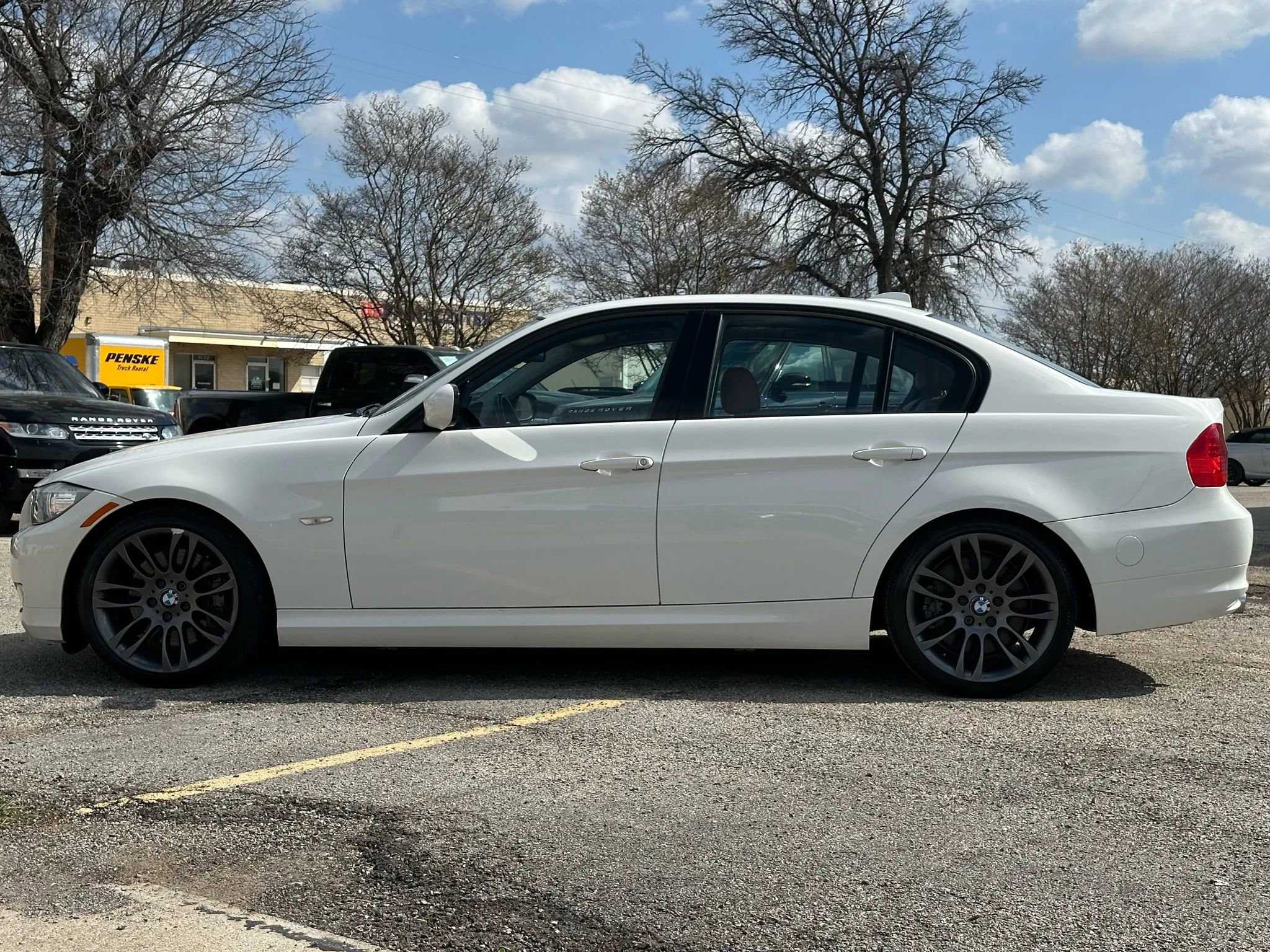 Used 2010 BMW 335d Sedan image 3
