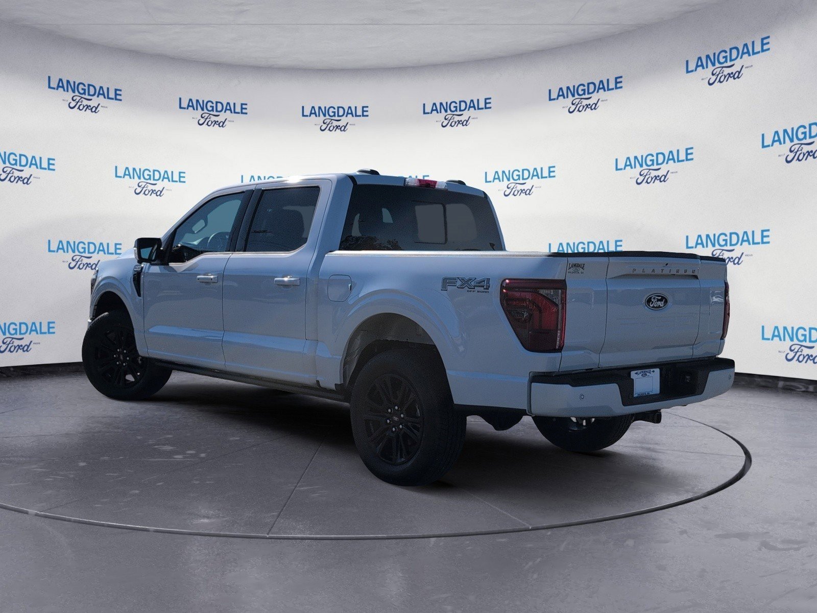 New 2025 Ford F150 Platinum w/ FX4 Off-Road Package image 9