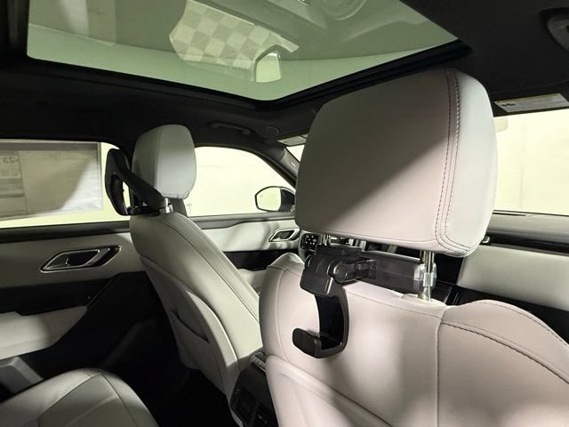 New 2026 Land Rover Range Rover Velar Belgravia AWD/4WD image 34