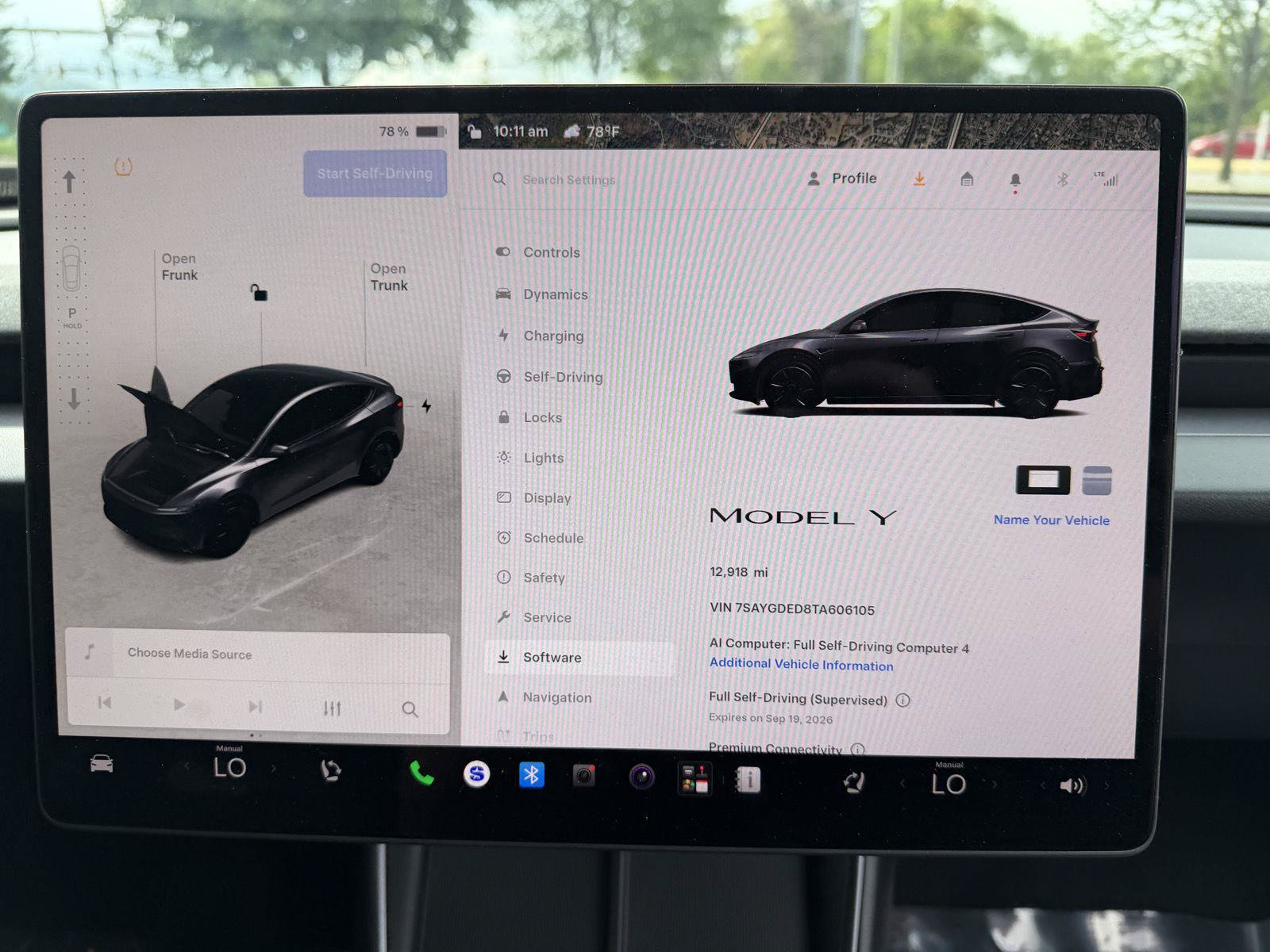 Used 2026 Tesla Model Y 2WD image 25