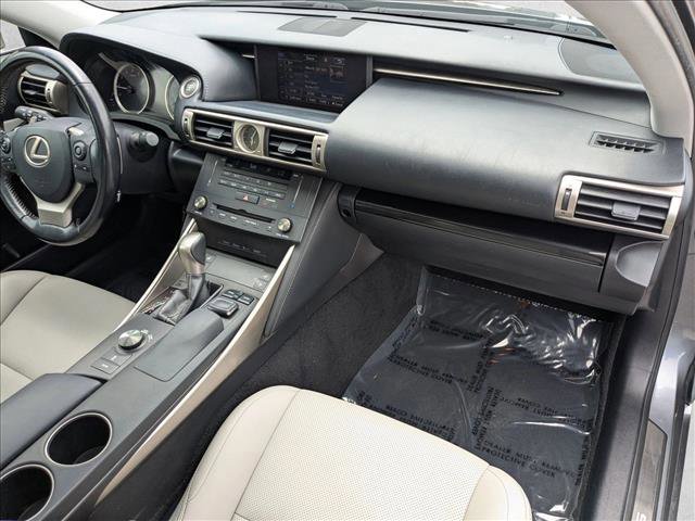 Used 2016 Lexus IS 200t RWD image 20