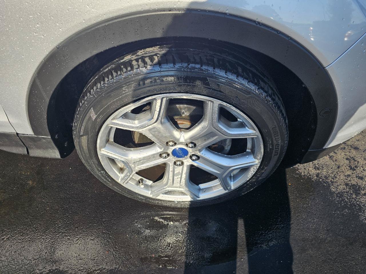 Used 2019 Ford Escape Titanium AWD/4WD image 14