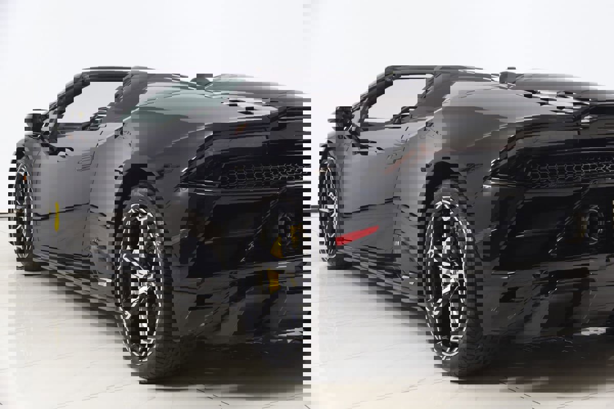 Used 2023 Lamborghini Huracan EVO image 36