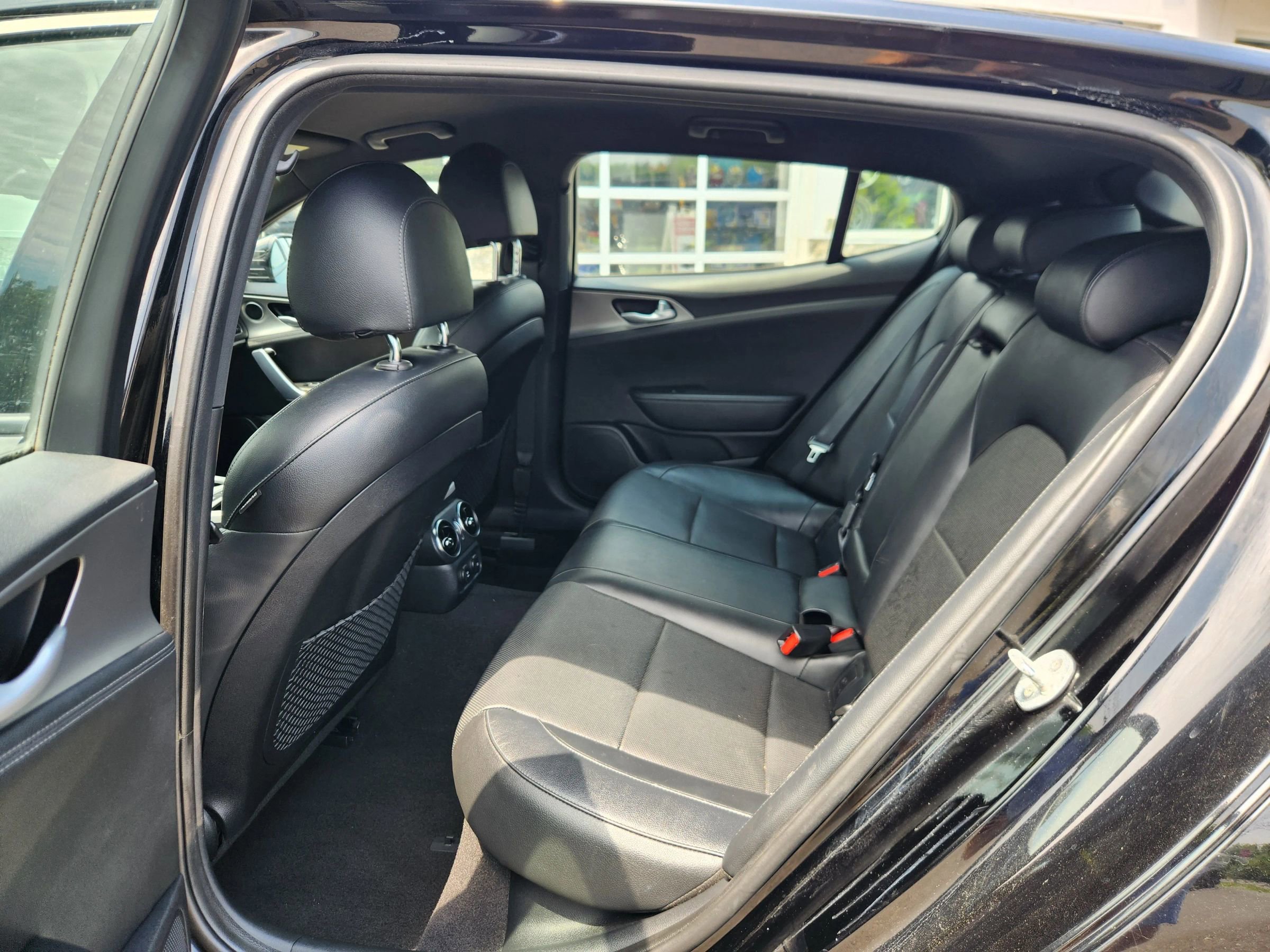 Used 2019 Kia Stinger GT image 35