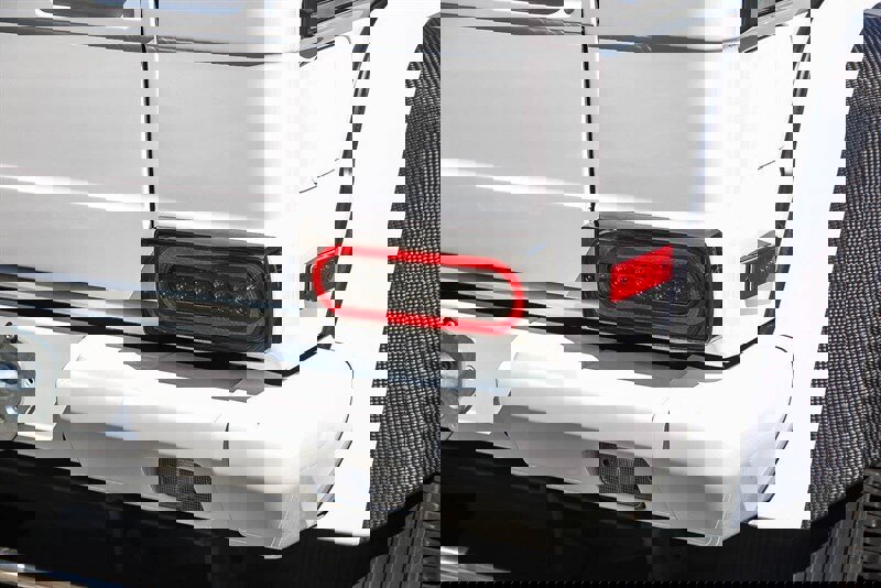 Used 2018 Mercedes-Benz G 550 Squared image 18