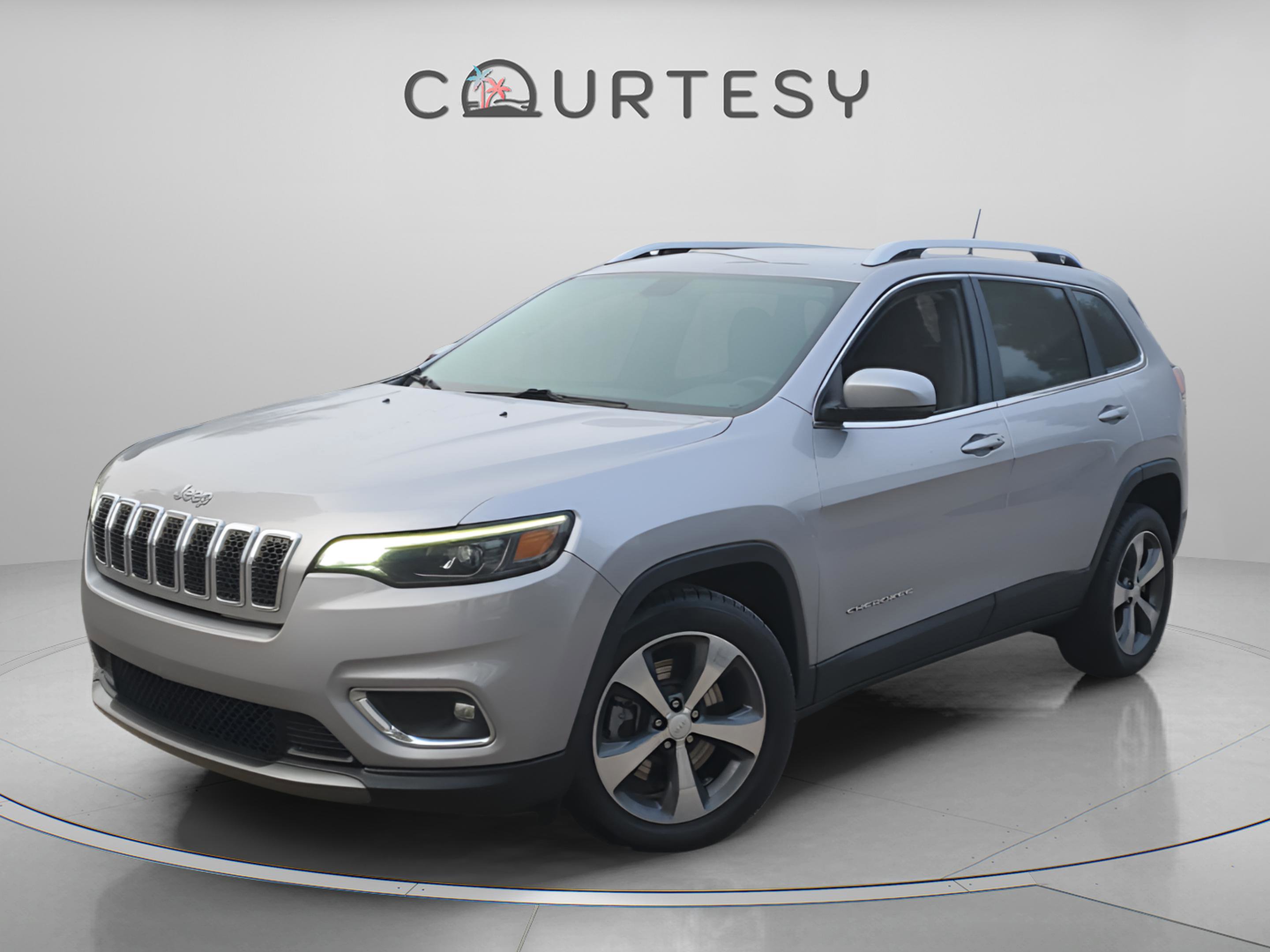 Used 2020 Jeep Cherokee Limited image 1