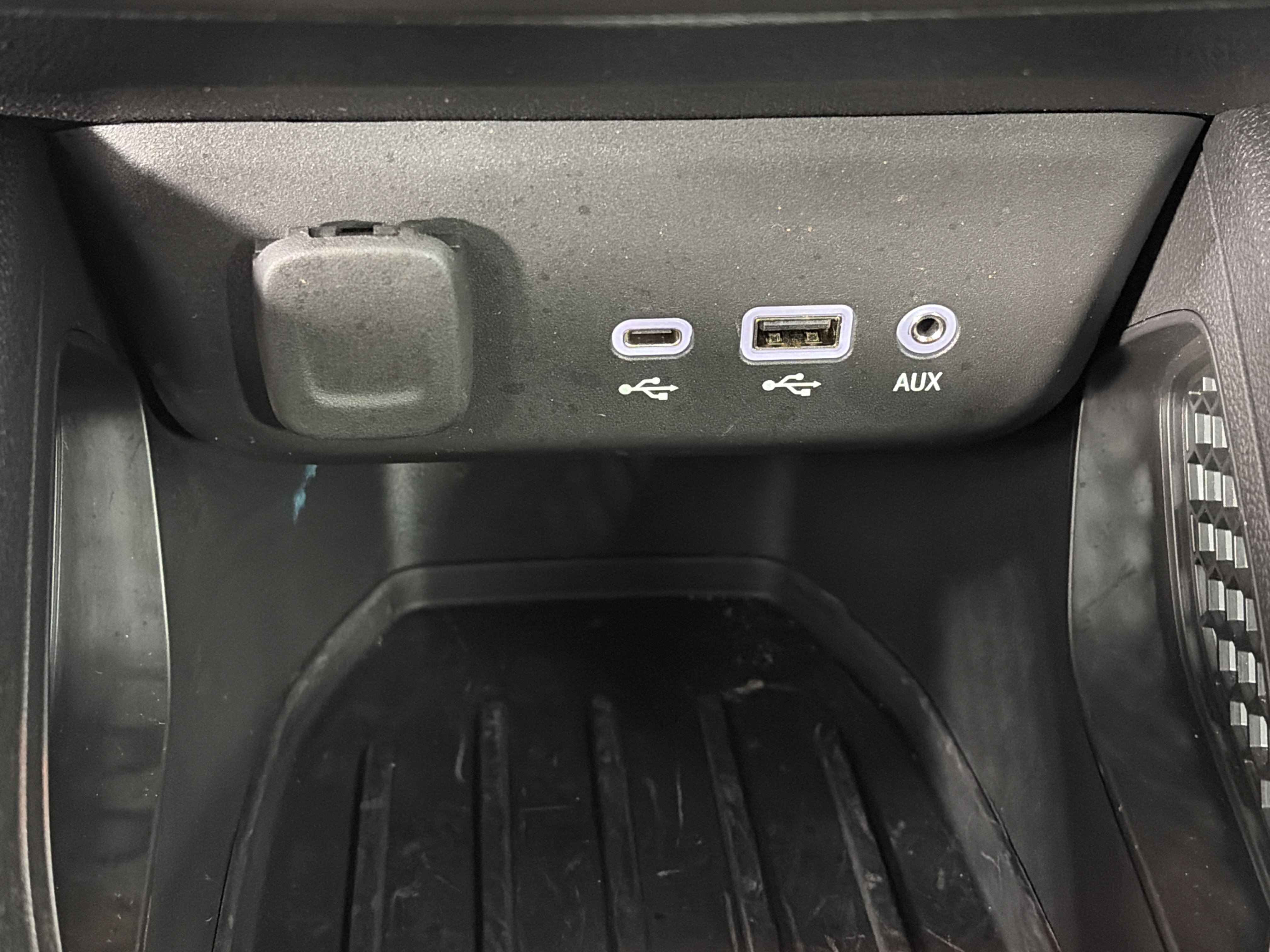 Certified 2023 Chevrolet TrailBlazer RS w/ Convenience Package image 25