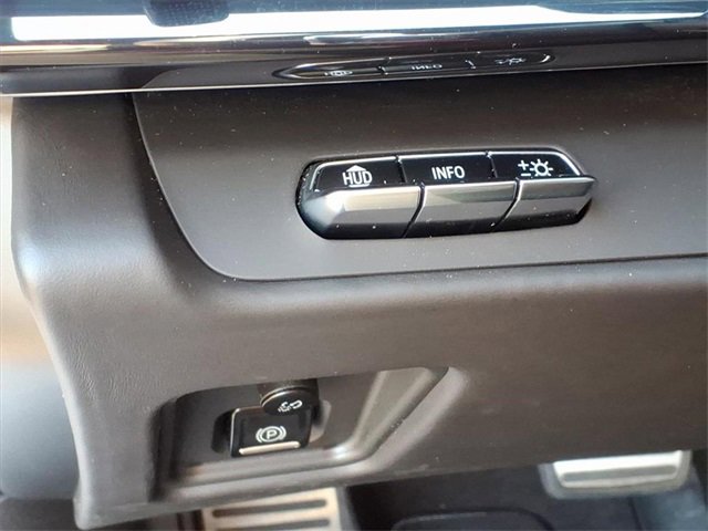 Used 2024 Chevrolet Corvette Stingray Premium Conv w/ Z51 Performance Package image 16