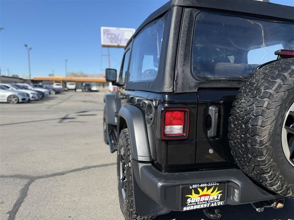 Used 2018 Jeep Wrangler Sport image 12