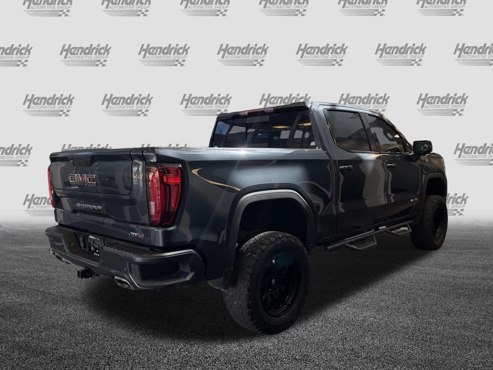 Used 2022 GMC Sierra 1500 AT4 w/ AT4 Preferred Package AWD/4WD image 10