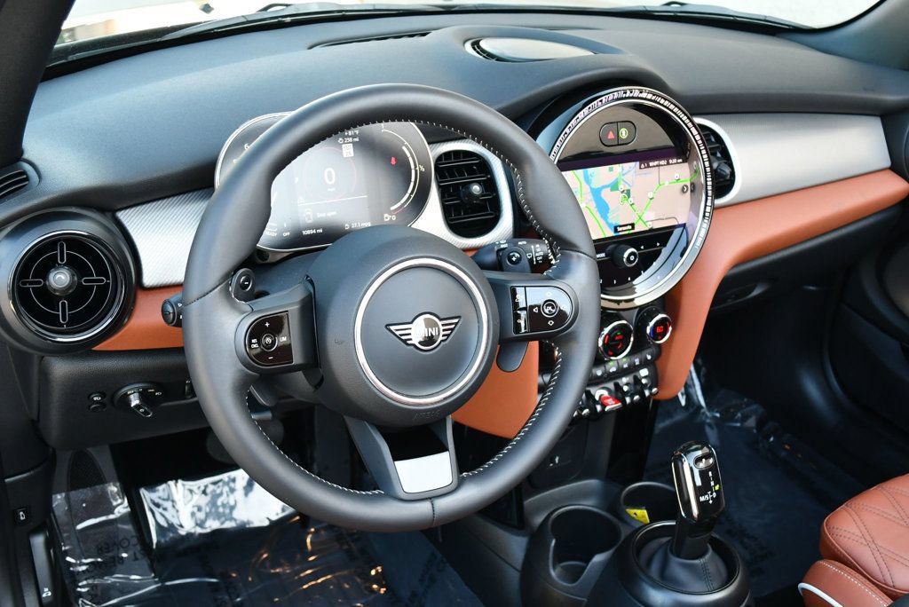 Used 2024 MINI Cooper S w/ Signature Upholstery Package FWD image 63