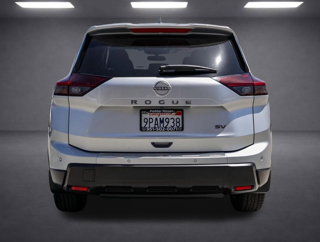 Used 2024 Nissan Rogue SV FWD image 5
