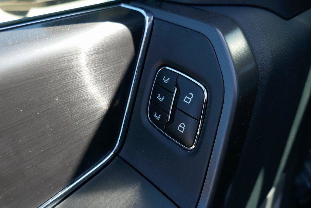 New 2025 Ford F150 Lariat w/ Equipment Group 501A Mid image 21