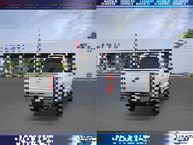 New 2026 Ford F350 4x4 Crew Cab Super Duty image 8