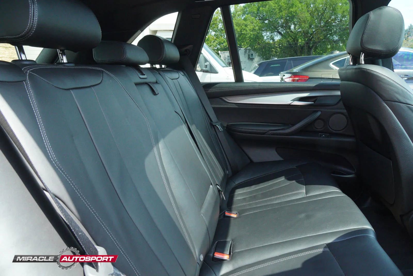 Used 2016 BMW X5 M image 39