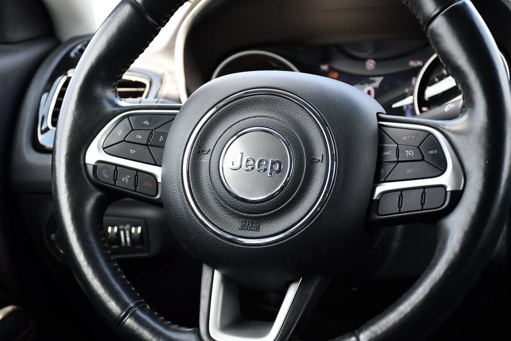 Used 2017 Jeep Compass Limited w/ Navigation Group AWD/4WD image 23