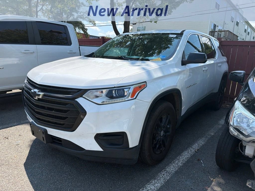 Used 2021 Chevrolet Traverse LS