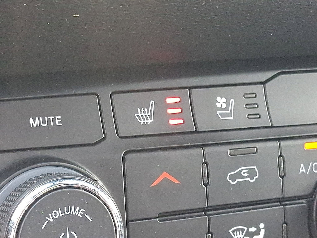 Used 2023 Dodge Durango R/T AWD/4WD image 25