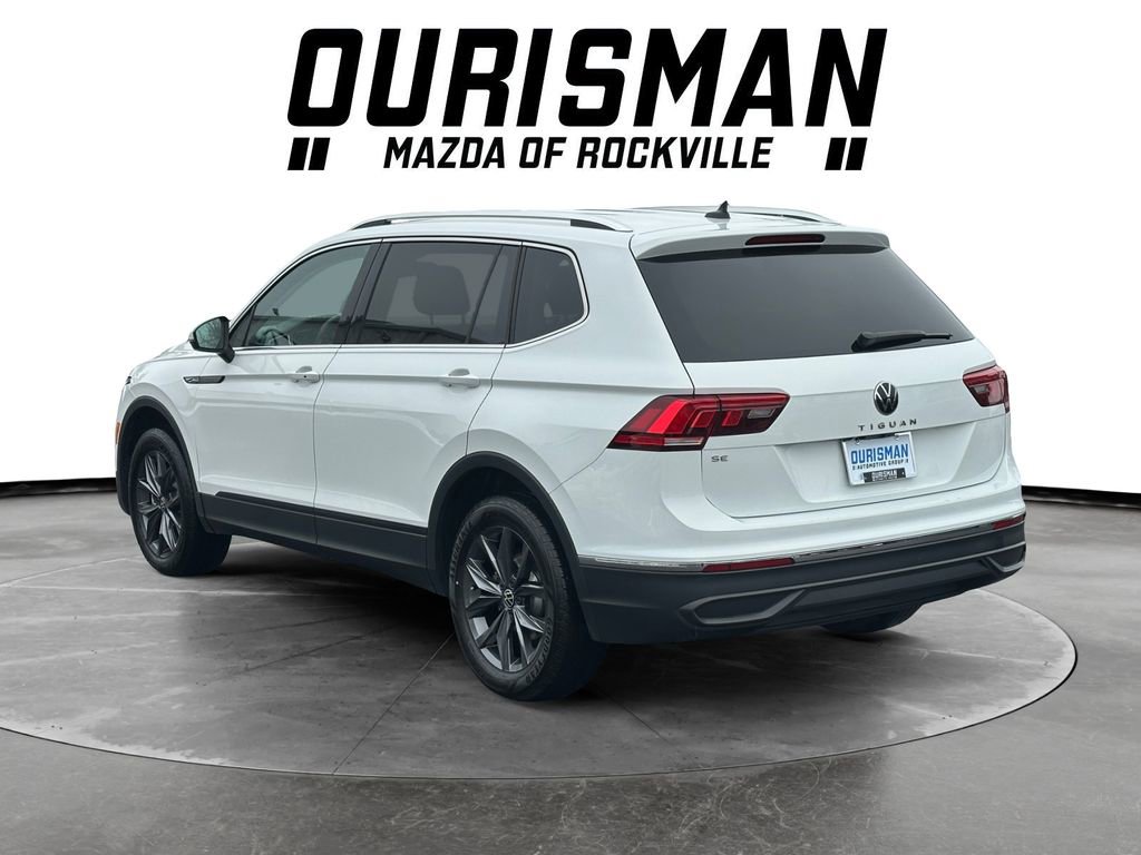 Used 2024 Volkswagen Tiguan SE image 4