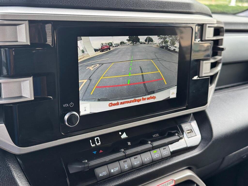 Certified 2025 Toyota Tundra SR5 AWD/4WD image 17