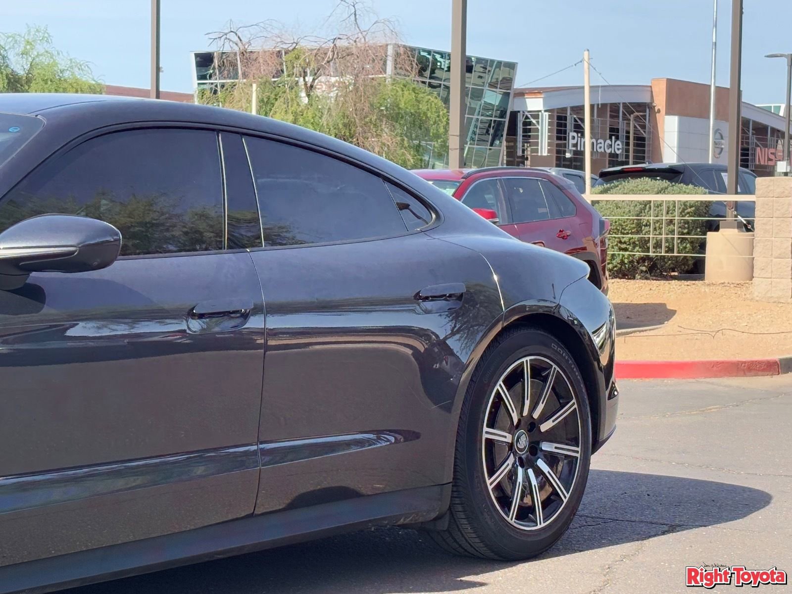 Used 2021 Porsche Taycan RWD image 8